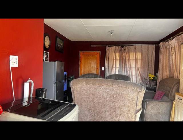 2 BEDROOM HOUSE FOR SALE IN AQUADENE